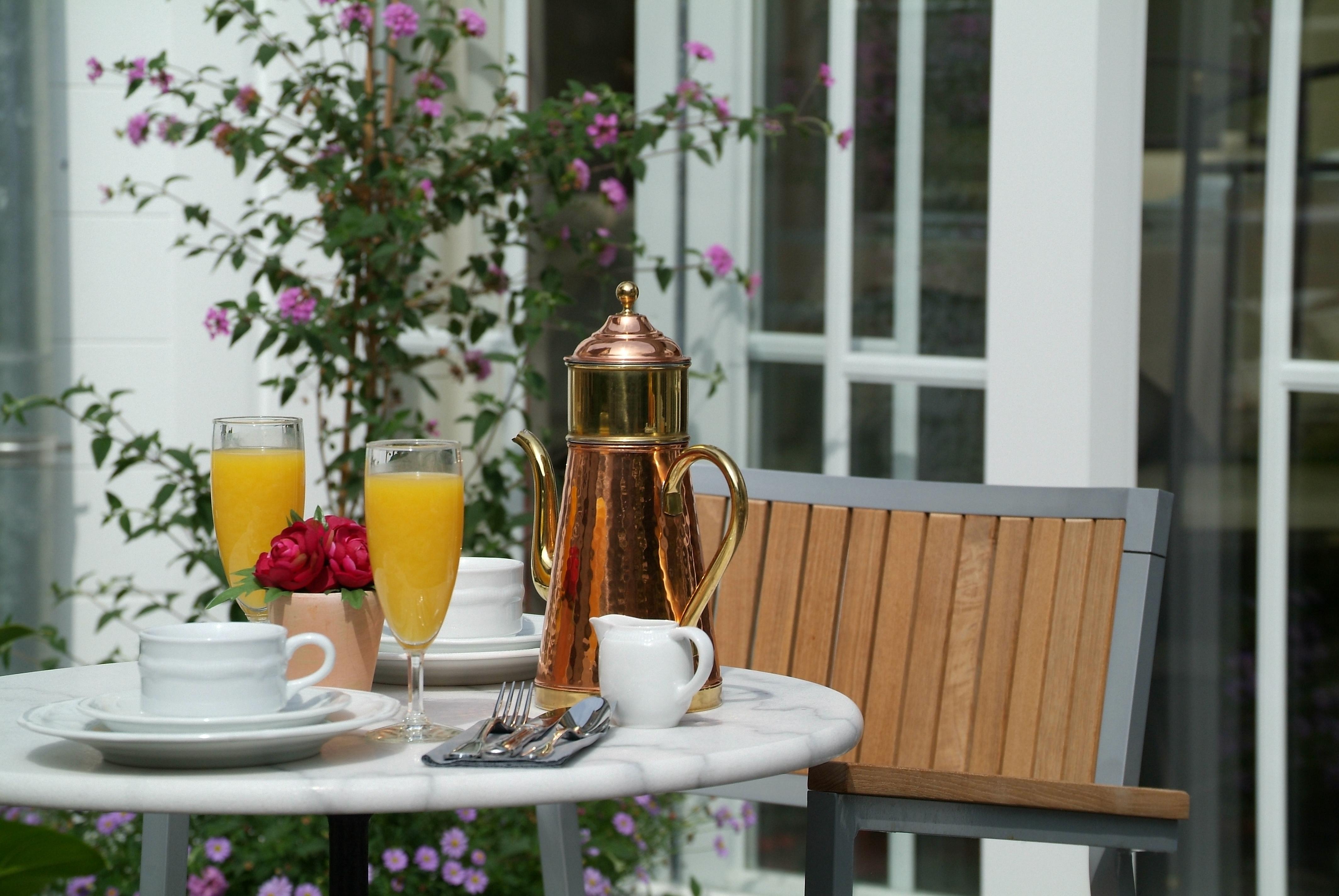 Hotel The Black Swan 3*
